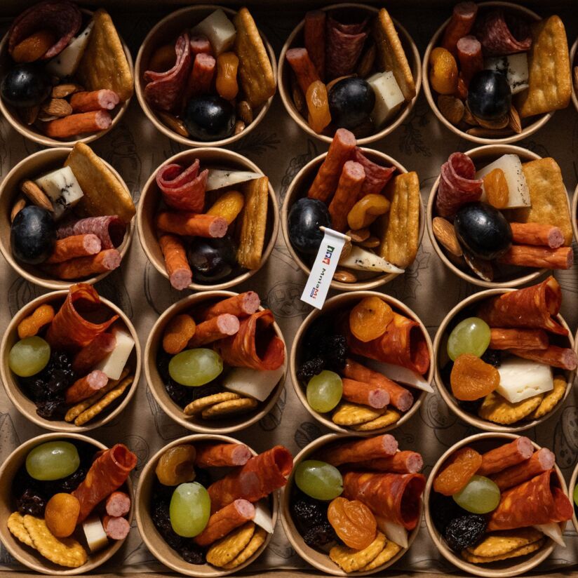 Box antipasti duży 24 szt.