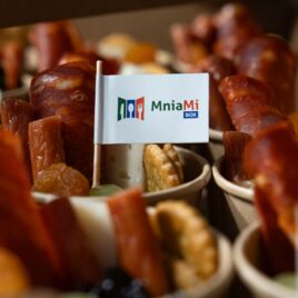 Box antipasti mały 14 szt.